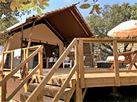 Quatrefeuilles Mimosa Lodge w/ Jacuzzi