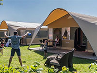 Rheezerwold Lodgetent with bathroom