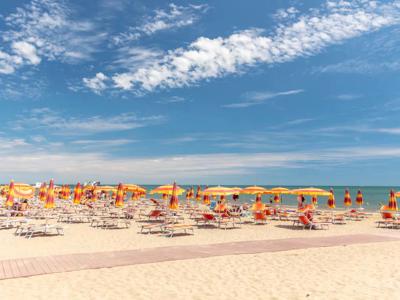 Thumbnail 4 van Residence Village