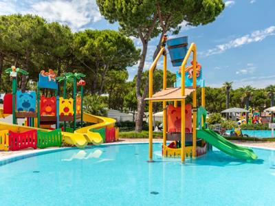 Thumbnail 5 van Residence Village