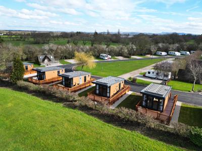 Thumbnail 2 van Royal Umpire Caravan Park