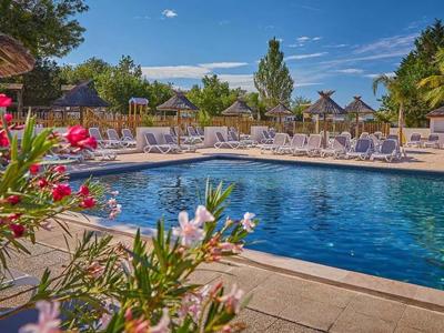 Thumbnail 2 van Crin Blanc