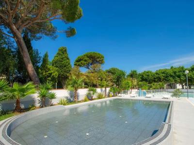 Thumbnail 4 van Parc Des Sept Fonts