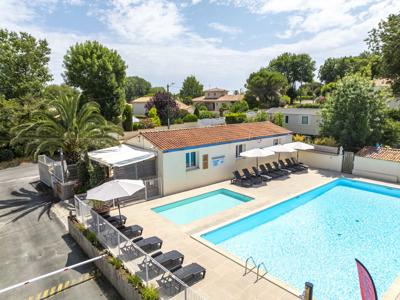 Thumbnail 3 van Les Catalpas