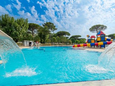 Thumbnail 2 van Marina Family Village