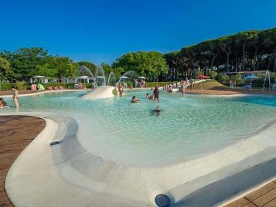 Thumbnail 5 van Pineta Sul Mare