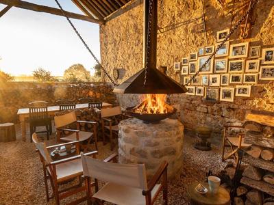 Thumbnail 2 van Kimaro Farmhouse