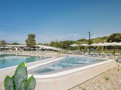 Thumbnail 4 van Mon Perin