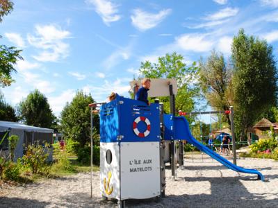 Thumbnail 5 van Ile de la Comtesse