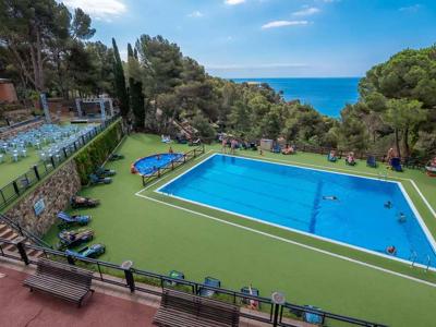 Thumbnail 2 van Cala Llevado