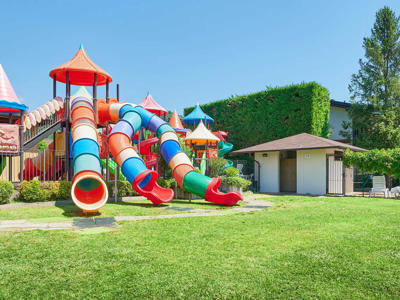 Thumbnail 3 van Villaggio Isolino (Lago Maggiore)