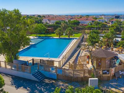 Novela Port La Nouvelle