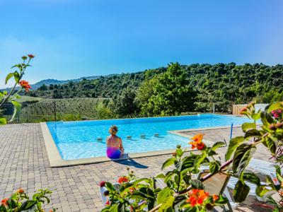 Thumbnail 2 van Domaine de Chadeyron