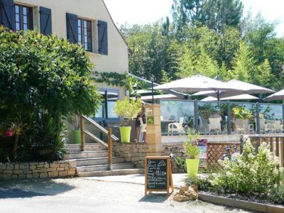 Thumbnail 4 van Les Charmes