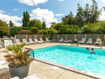 Thumbnail 2 van Les Fontaines (Normandy)